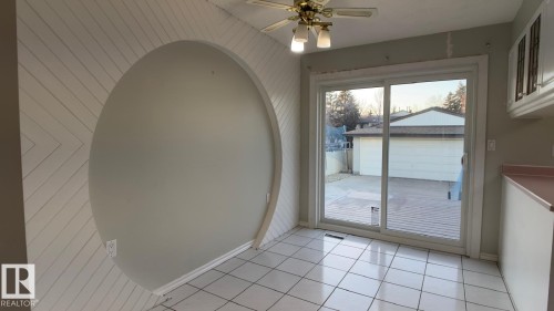 13516 42 Street, Edmonton, AB - Indoor Photo Showing Other Room