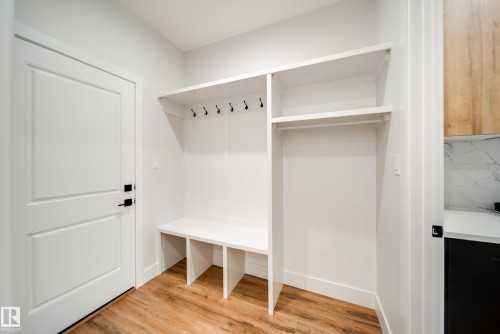 7156 177 Avenue, Edmonton, AB - Indoor With Storage