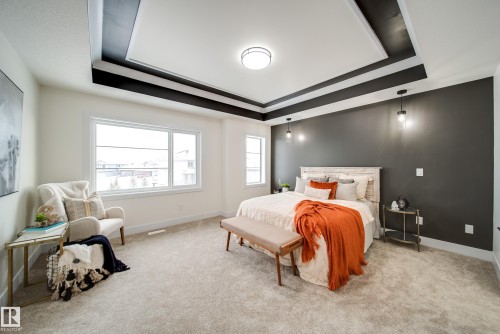 7156 177 Avenue, Edmonton, AB - Indoor Photo Showing Bedroom