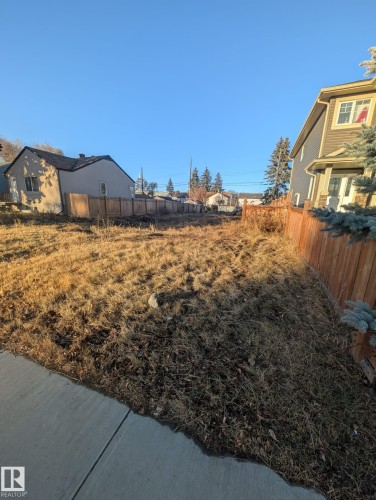 10618 61 Avenue, Edmonton, AB 