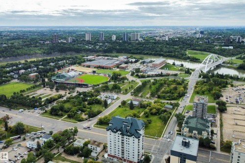 901 10504 99 Avenue, Edmonton, AB - Outdoor With View