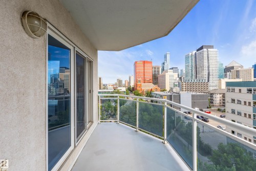 901 10504 99 Avenue, Edmonton, AB - Outdoor With View With Exterior