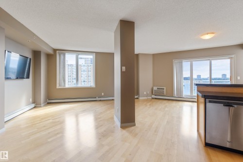 901 10504 99 Avenue, Edmonton, AB - Indoor
