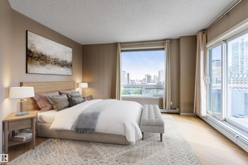 901 10504 99 Avenue, Edmonton, AB - Indoor Photo Showing Bedroom