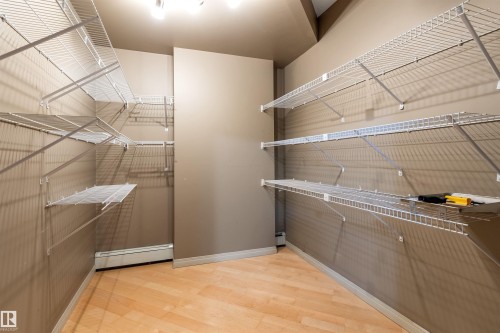 901 10504 99 Avenue, Edmonton, AB - Indoor With Storage