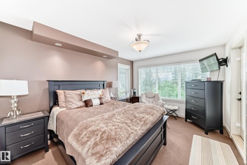 1673 James Mowatt Trail, Edmonton, AB - Indoor Photo Showing Bedroom