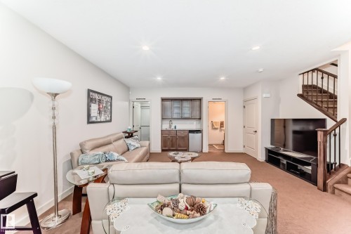 1673 James Mowatt Trail, Edmonton, AB - Indoor Photo Showing Living Room