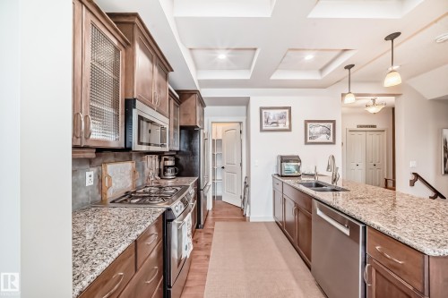 1673 James Mowatt Trail, Edmonton, AB - Indoor Photo Showing Kitchen With Double Sink With Upgraded Kitchen