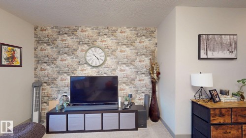 8031 Evans Crescent, Edmonton, AB - Indoor Photo Showing Other Room