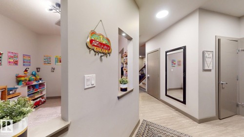 8031 Evans Crescent, Edmonton, AB - Indoor Photo Showing Other Room