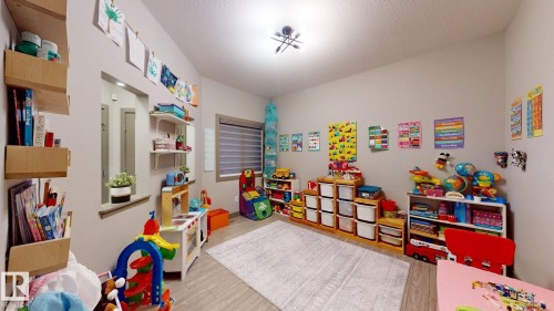 8031 Evans Crescent, Edmonton, AB - Indoor Photo Showing Other Room