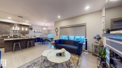 8031 Evans Crescent, Edmonton, AB - Indoor