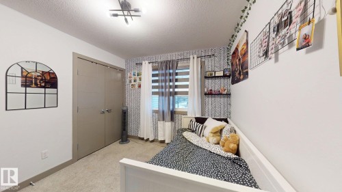 8031 Evans Crescent, Edmonton, AB - Indoor