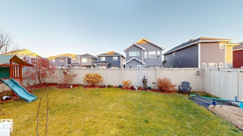 8031 Evans Crescent, Edmonton, AB - Outdoor