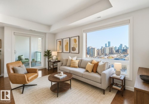 802 10055 118 Street, Edmonton, AB - Indoor Photo Showing Living Room
