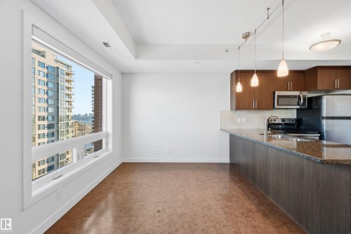 802 10055 118 Street, Edmonton, AB - Indoor Photo Showing Kitchen