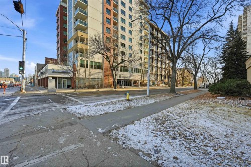 802 10055 118 Street, Edmonton, AB - Outdoor
