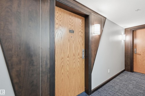 802 10055 118 Street, Edmonton, AB - Indoor Photo Showing Other Room