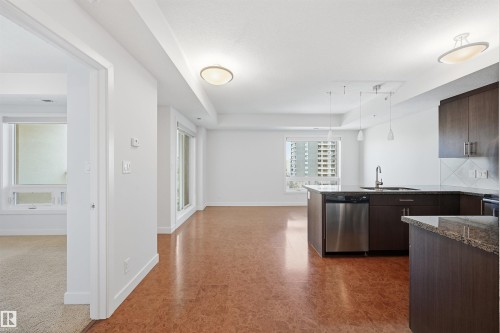 802 10055 118 Street, Edmonton, AB - Indoor Photo Showing Kitchen