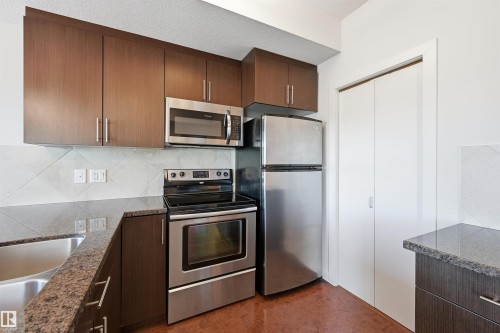 802 10055 118 Street, Edmonton, AB - Indoor Photo Showing Kitchen With Stainless Steel Kitchen