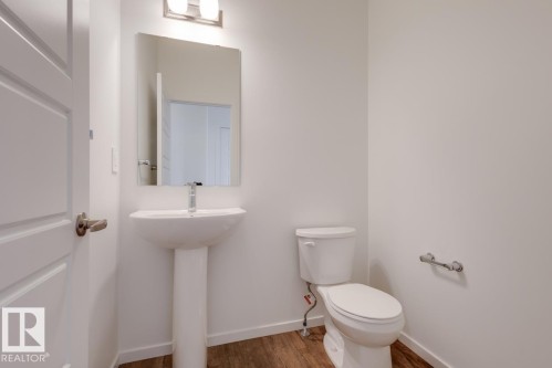 1528 206 Street, Edmonton, AB - Indoor Photo Showing Bathroom