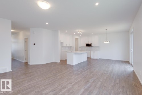 1528 206 Street, Edmonton, AB - Indoor Photo Showing Kitchen