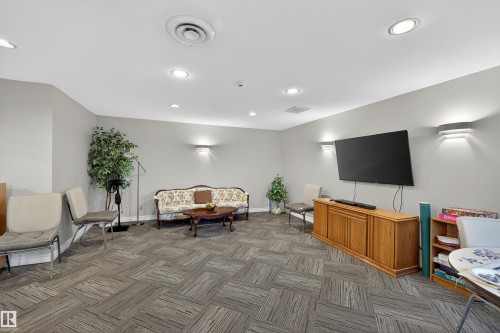 103 10935 21 Avenue, Edmonton, AB - Indoor Photo Showing Other Room