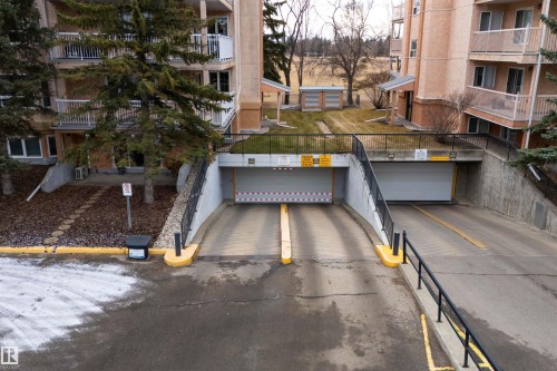 103 10935 21 Avenue, Edmonton, AB - Outdoor