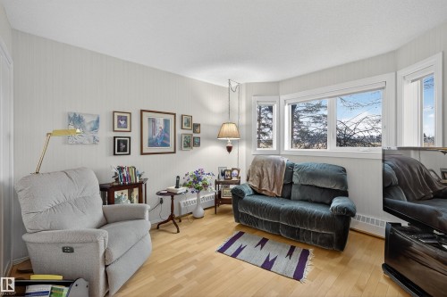 103 10935 21 Avenue, Edmonton, AB - Indoor Photo Showing Living Room