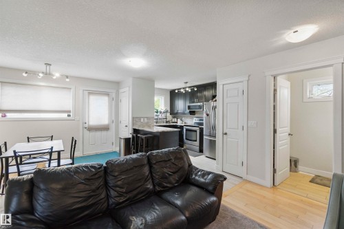 11438 97 Street, Edmonton, AB - Indoor Photo Showing Living Room