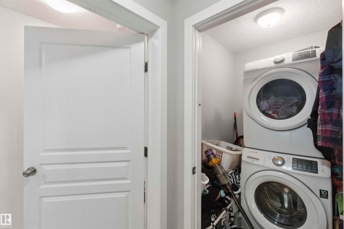 11438 97 Street, Edmonton, AB - Indoor Photo Showing Laundry Room