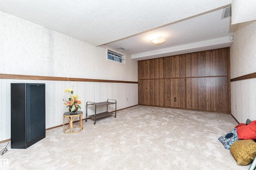 18408 55 Avenue, Edmonton, AB - Indoor Photo Showing Other Room