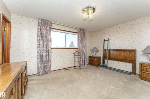 18408 55 Avenue, Edmonton, AB - Indoor