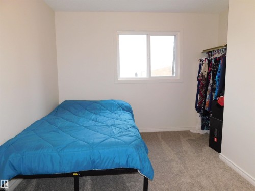 104 Greenfield Estates, St. Albert, AB - Indoor Photo Showing Bedroom