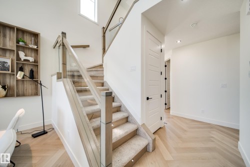 7027 177 Avenue, Edmonton, AB - Indoor Photo Showing Other Room