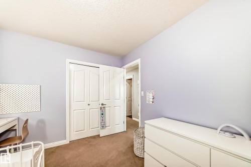 20448 56 Avenue, Edmonton, AB - Indoor Photo Showing Bedroom