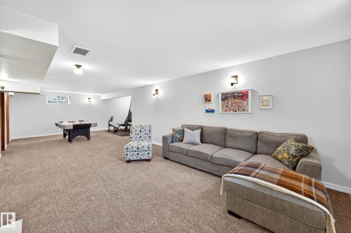 16508 114 Street, Edmonton, AB - Indoor Photo Showing Living Room