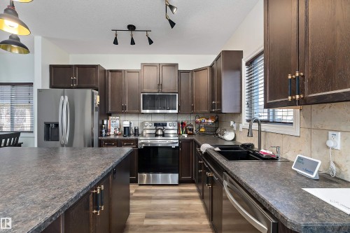 341 Southfork Drive, Leduc, AB - Indoor Photo Showing Kitchen