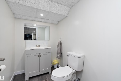341 Southfork Drive, Leduc, AB - Indoor Photo Showing Bathroom