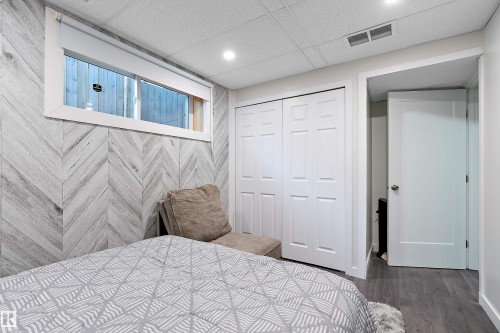 341 Southfork Drive, Leduc, AB - Indoor Photo Showing Bedroom