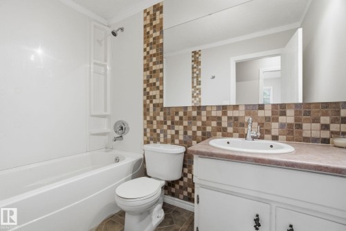 4902 63 Street, Rural Lac Ste. Anne County, AB - Indoor Photo Showing Bathroom
