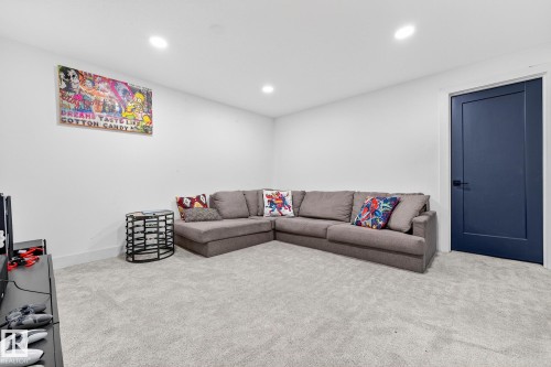 1803 Dumont Crescent, Edmonton, AB - Indoor