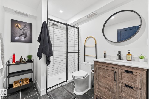 1803 Dumont Crescent, Edmonton, AB - Indoor Photo Showing Bathroom