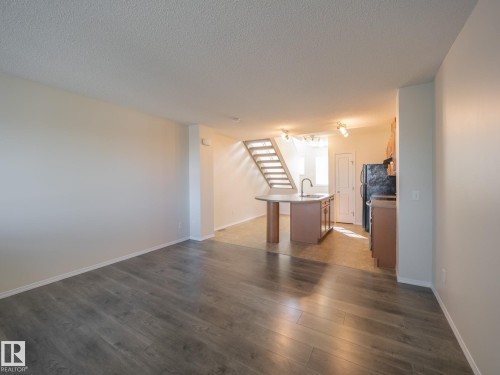 127 2051 Towne Centre Boulevard, Edmonton, AB - Indoor