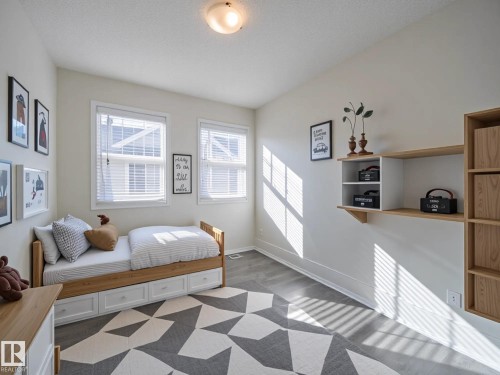 127 2051 Towne Centre Boulevard, Edmonton, AB - Indoor Photo Showing Bedroom