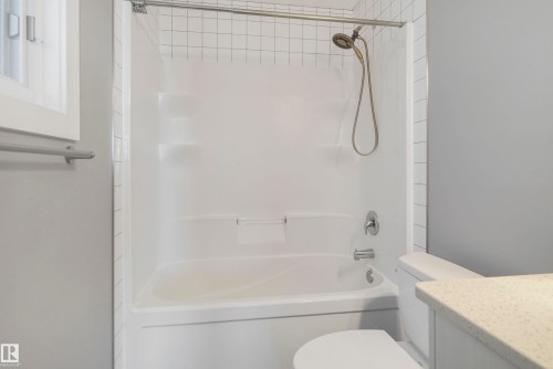 8540 89 Street, Edmonton, AB - Indoor Photo Showing Bathroom