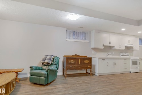 8540 89 Street, Edmonton, AB - Indoor Photo Showing Kitchen