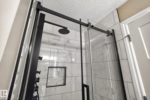 64 Hamilton Court, Spruce Grove, AB - Indoor