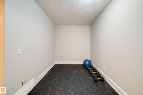 4373 Crabapple Crescent, Edmonton, AB - Indoor Photo Showing Other Room