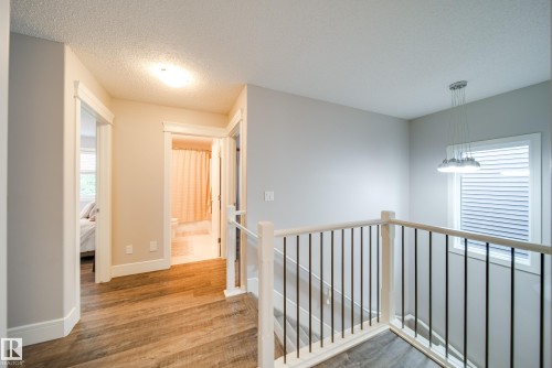 4373 Crabapple Crescent, Edmonton, AB - Indoor Photo Showing Other Room